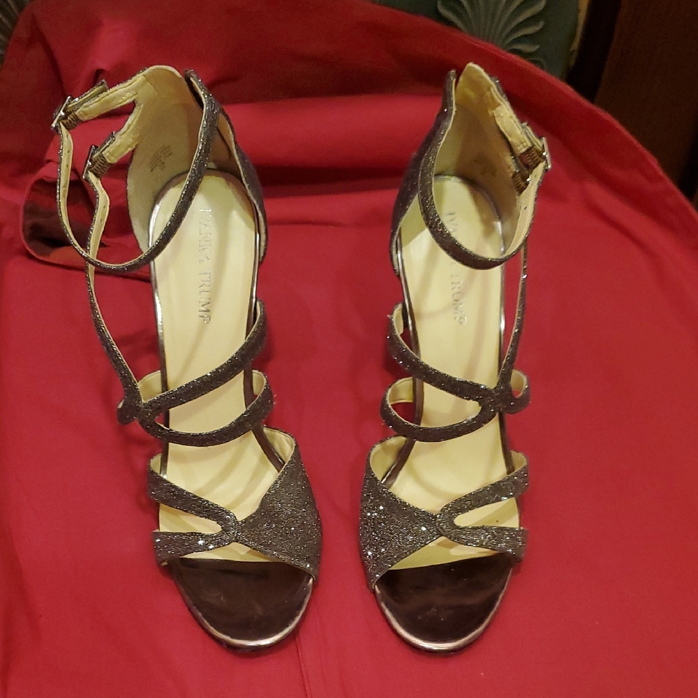 IVANKA TRUMP SIZE 11 Elegant Bronze Glitter Strappy Heels
